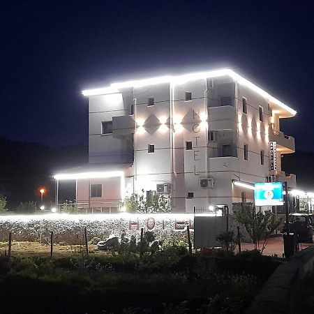 Hotel Apostoli Përmet Kültér fotó