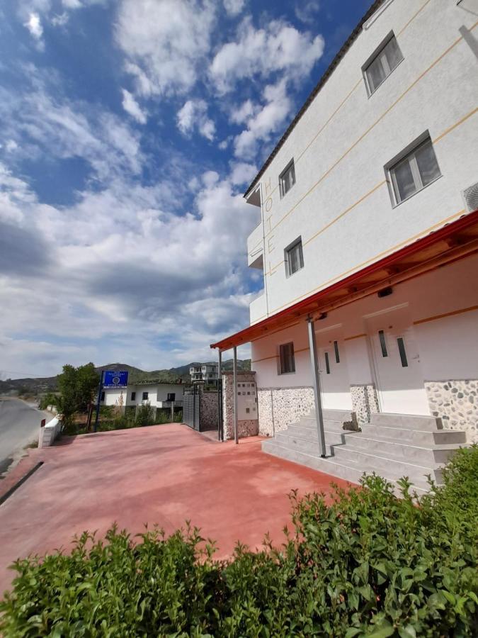 Hotel Apostoli Përmet Kültér fotó