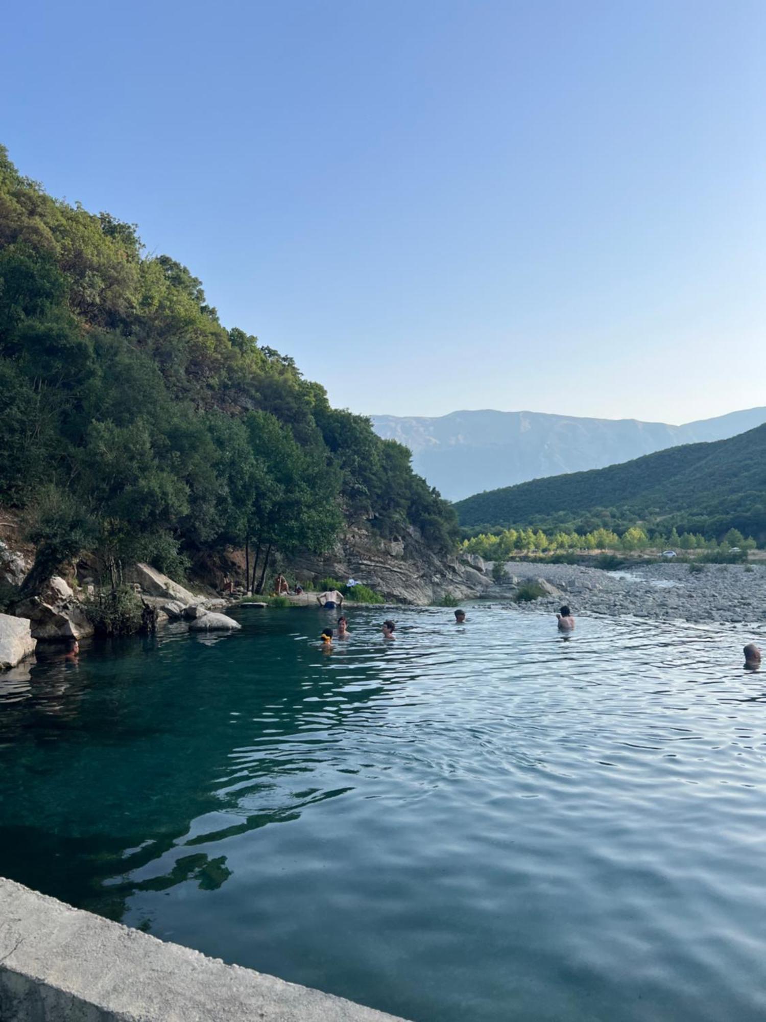 Hotel Apostoli Përmet Kültér fotó